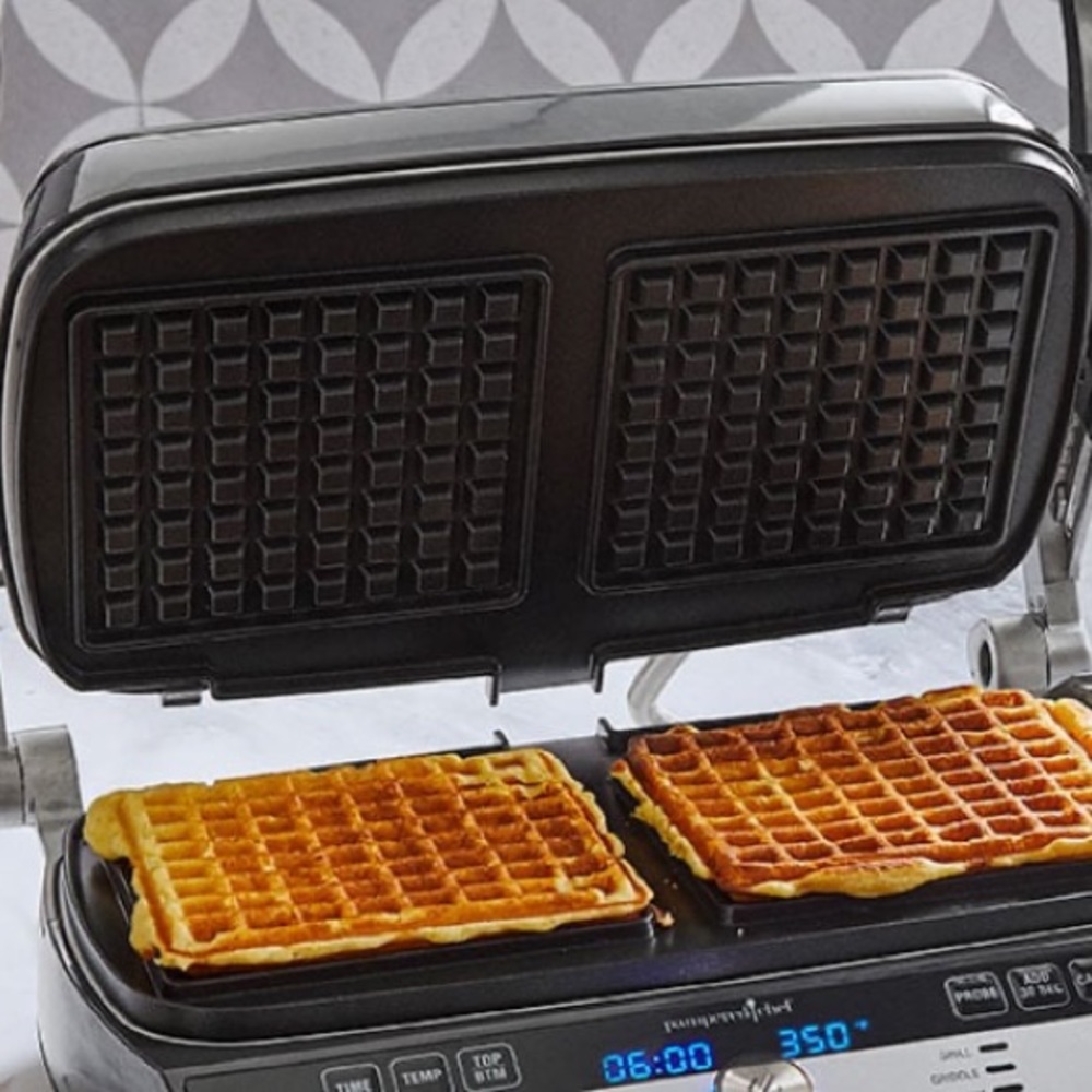 DELUXE ELECTRIC WAFFLE PLATES